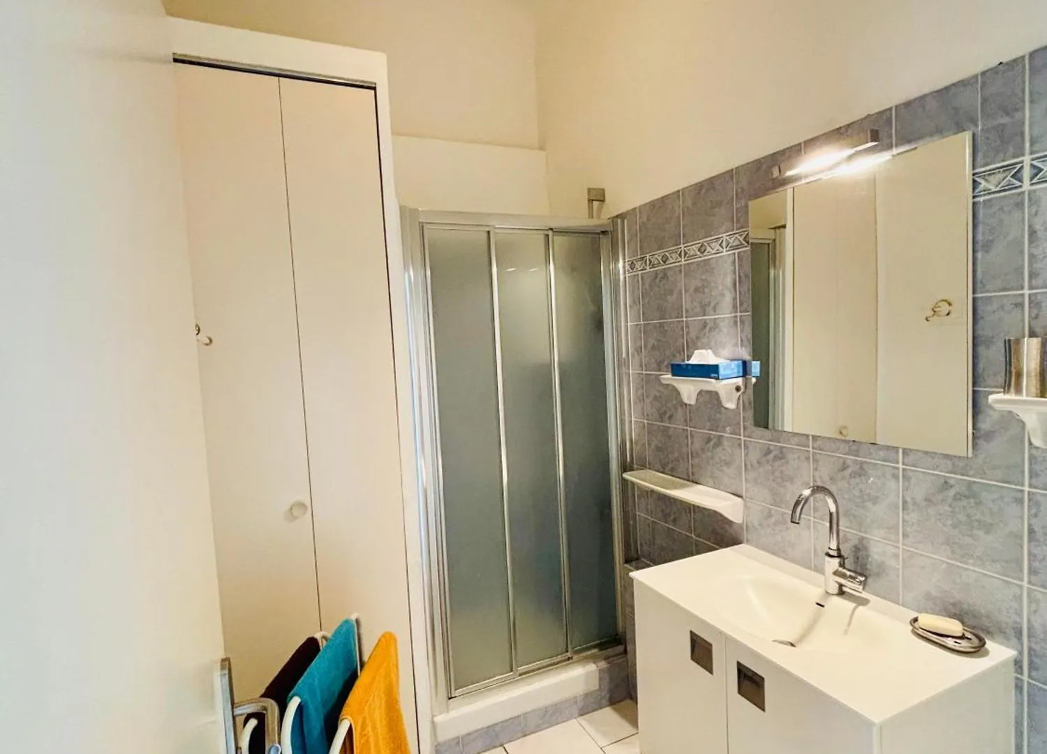 Magnifique Appartement T4 Balcon Port Bandol 0*,  Francia
